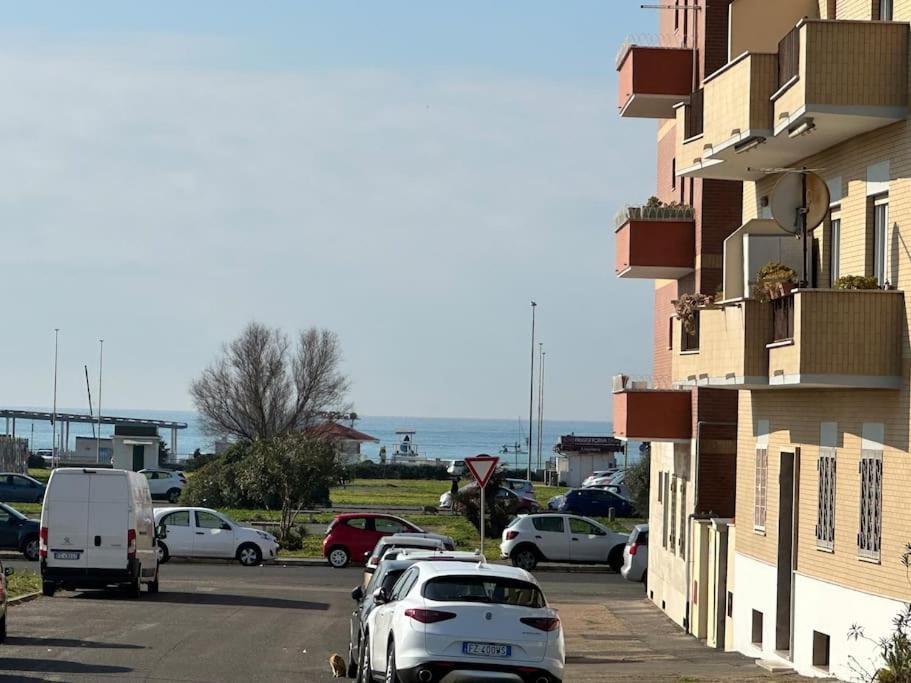 Ferienwohnung Casa Rostri Lido di Ostia Exterior foto